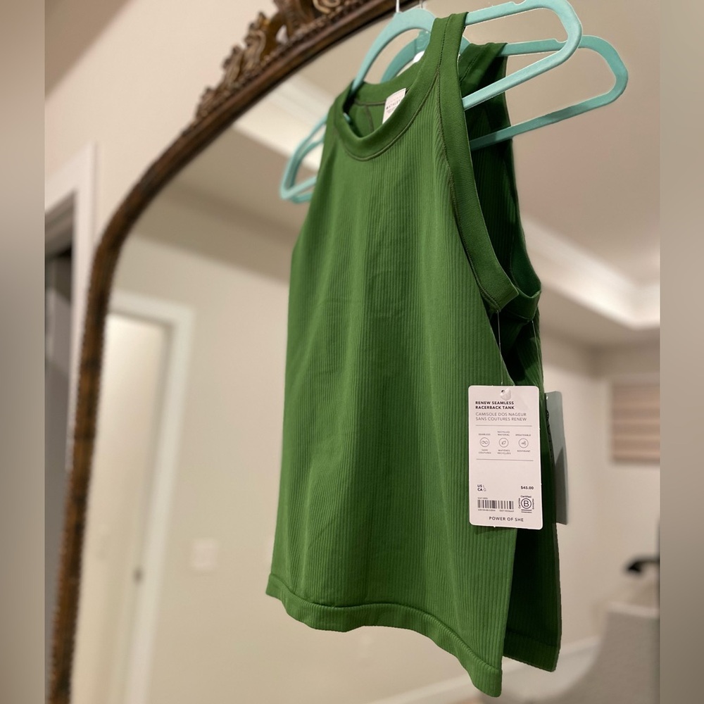 Athleta NWT Renew Seamless Racerback Size Large Baja Green